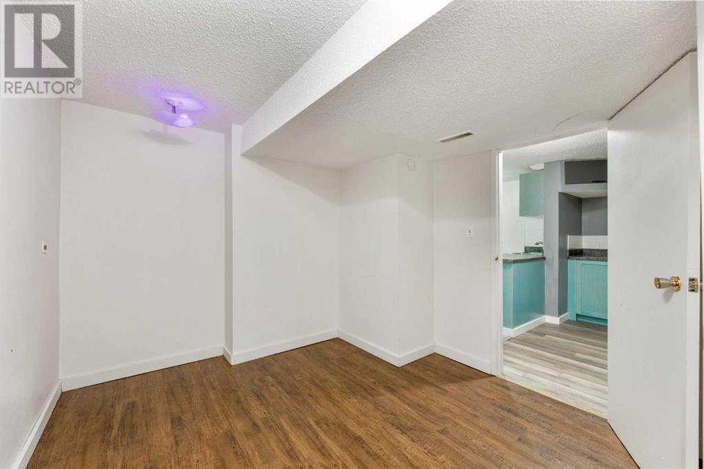 Single Family House Bungalow for Sale in   Avenue NW Montgomery Calgary 