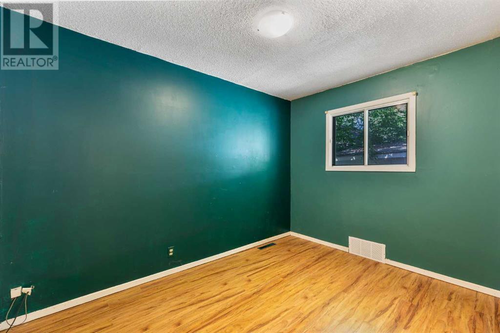 Single Family House Bungalow for Sale in   Avenue NW Montgomery Calgary 