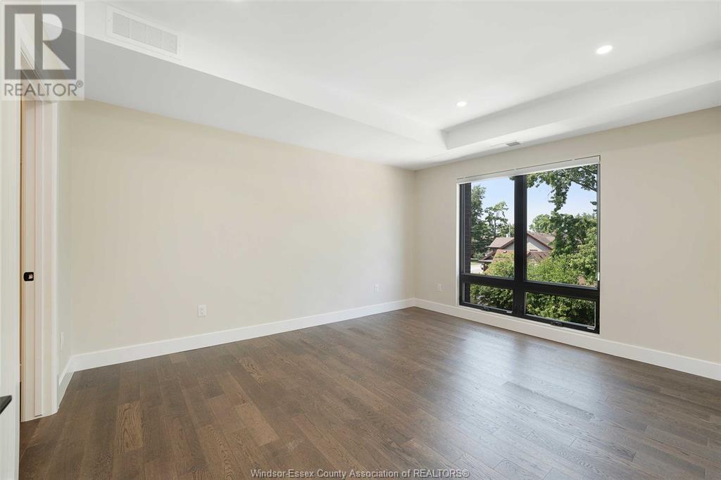 Photo 18 of 140 Main Street East Unit 309, Kingsville ON