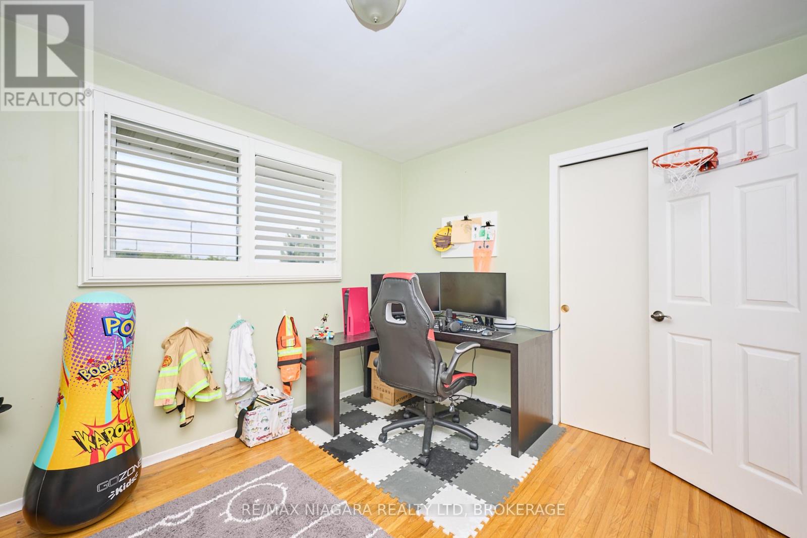Photo 28 of 7 Crescentwood Drive, St Catharines ON