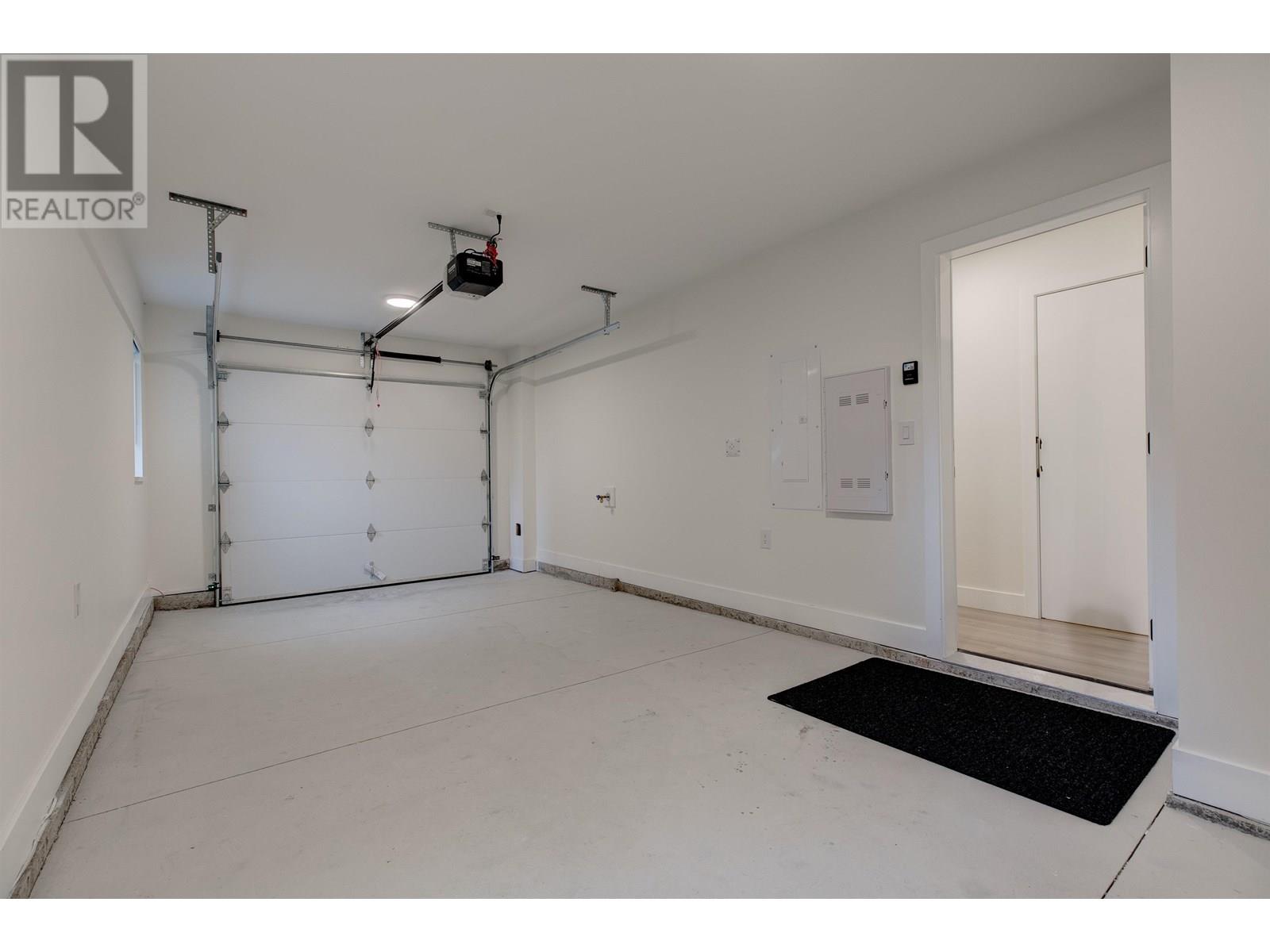 Photo 30 of 2 339 Keary Street, New Westminster BC