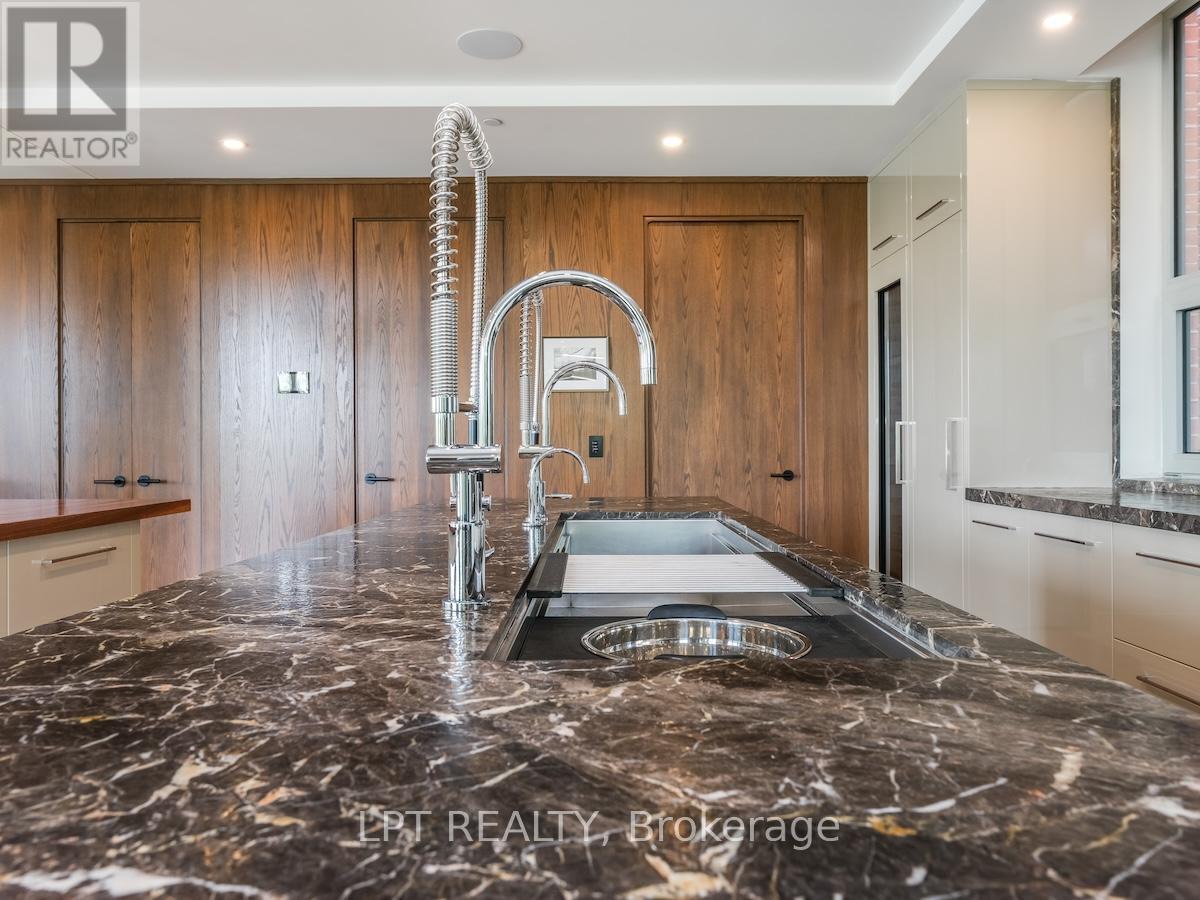 Photo 17 of 205 1 Fifth Avenue, Ottawa ON