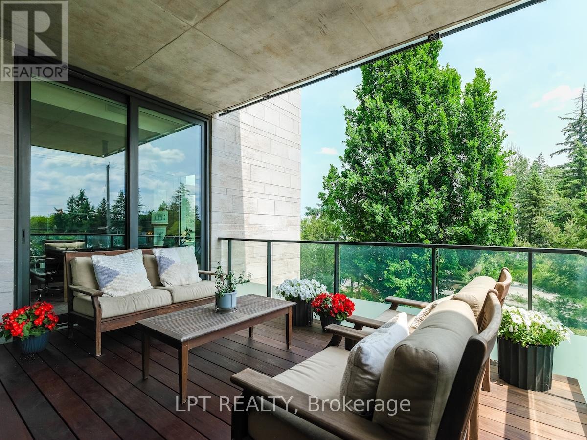 Photo 24 of 205 1 Fifth Avenue, Ottawa ON