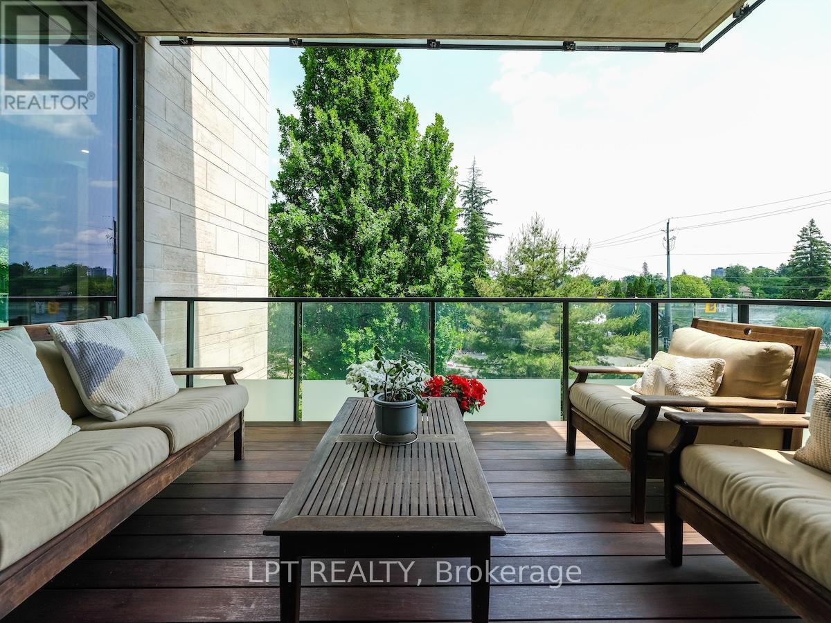 Photo 1 of 205 1 Fifth Avenue, Ottawa ON