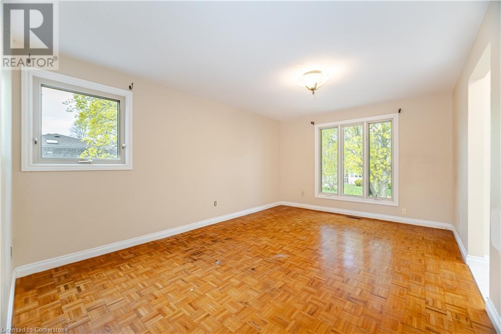 Photo 20 of 204 Arichat Road, Oakville ON