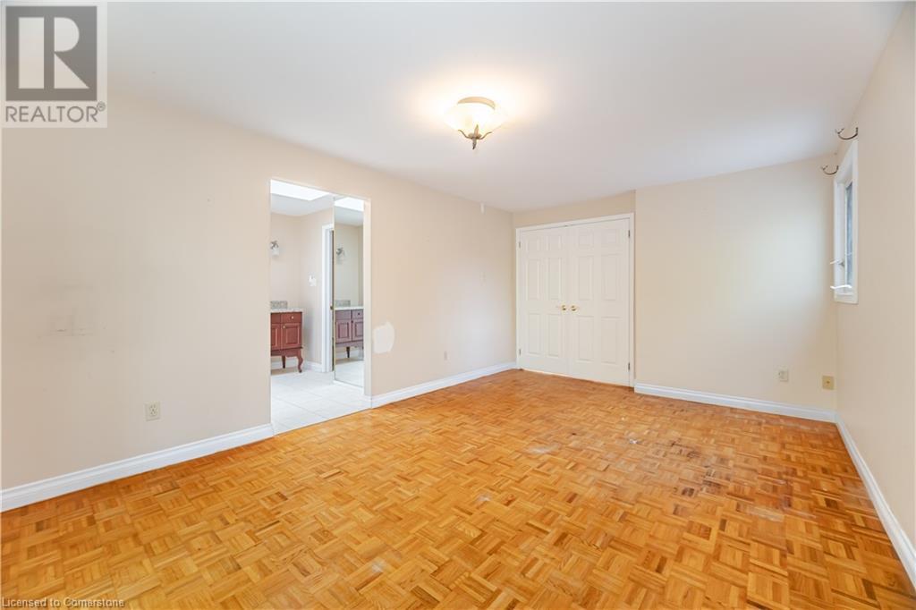 Photo 21 of 204 Arichat Road, Oakville ON