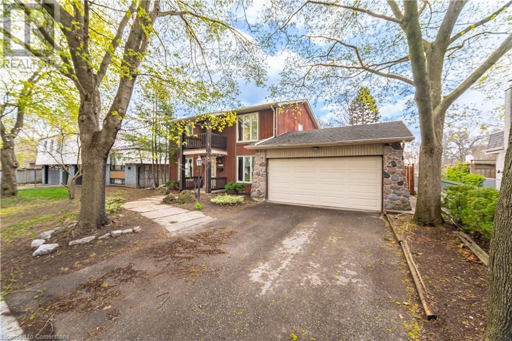 Photo 4 of 204 Arichat Road, Oakville ON