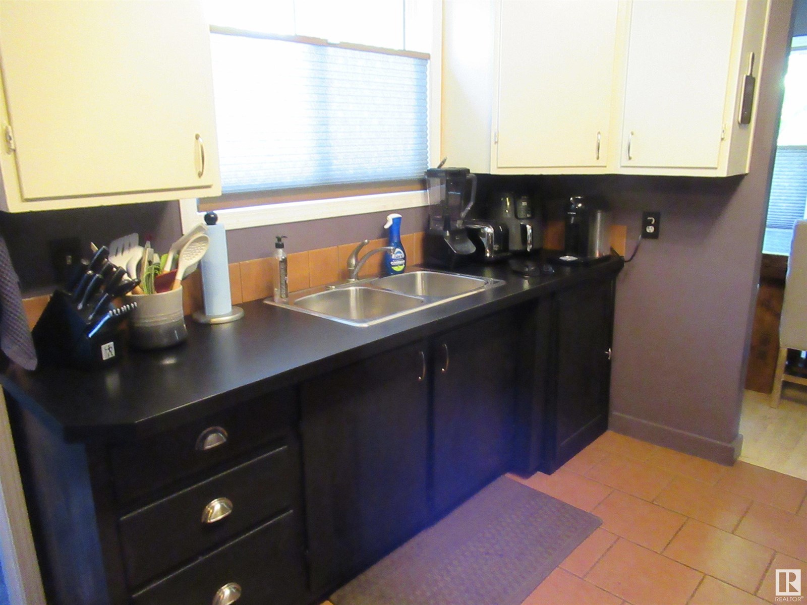 Photo 1 of 11435 63 St Nw, Edmonton AB