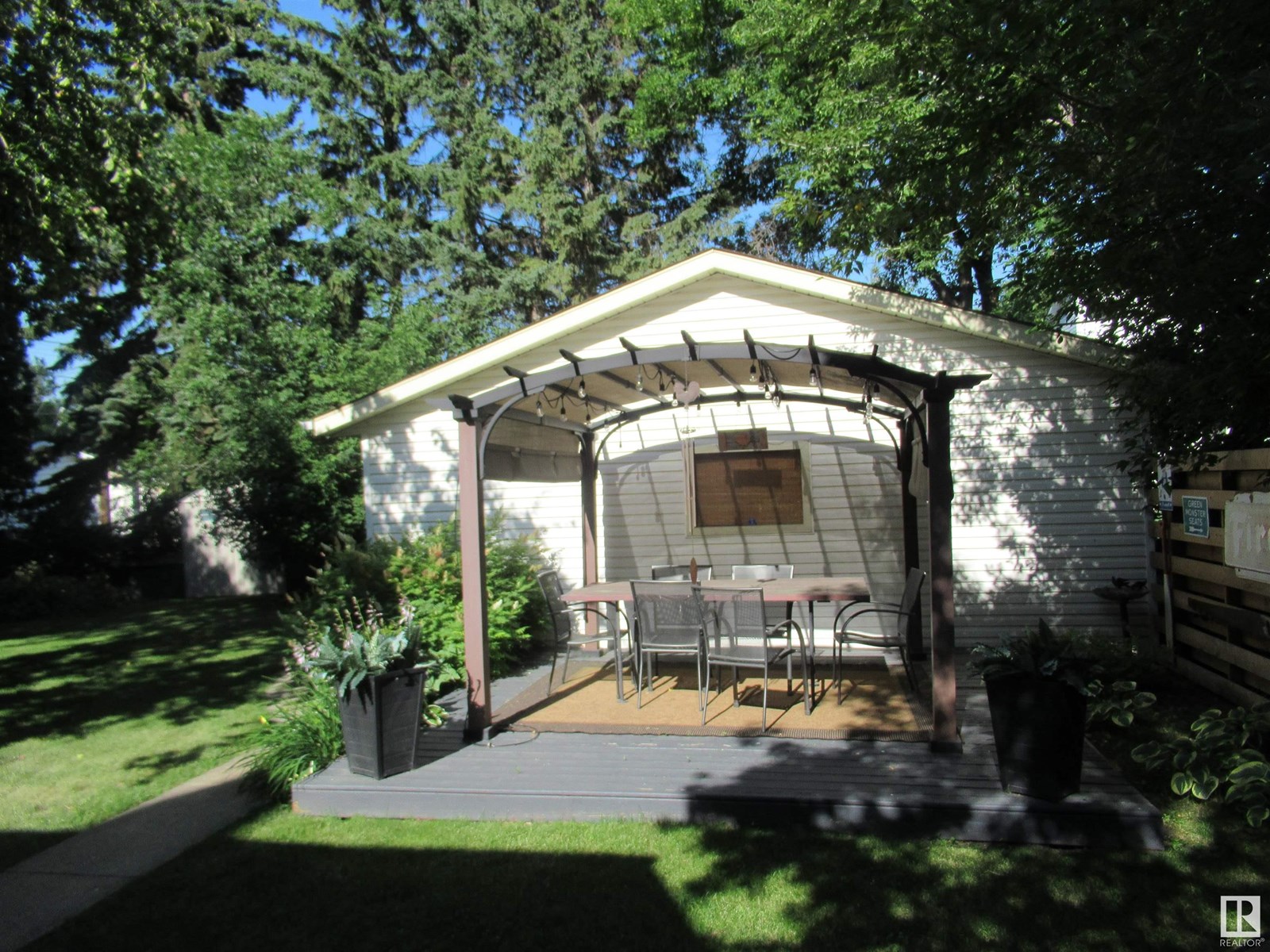 Photo 25 of 11435 63 St Nw, Edmonton AB