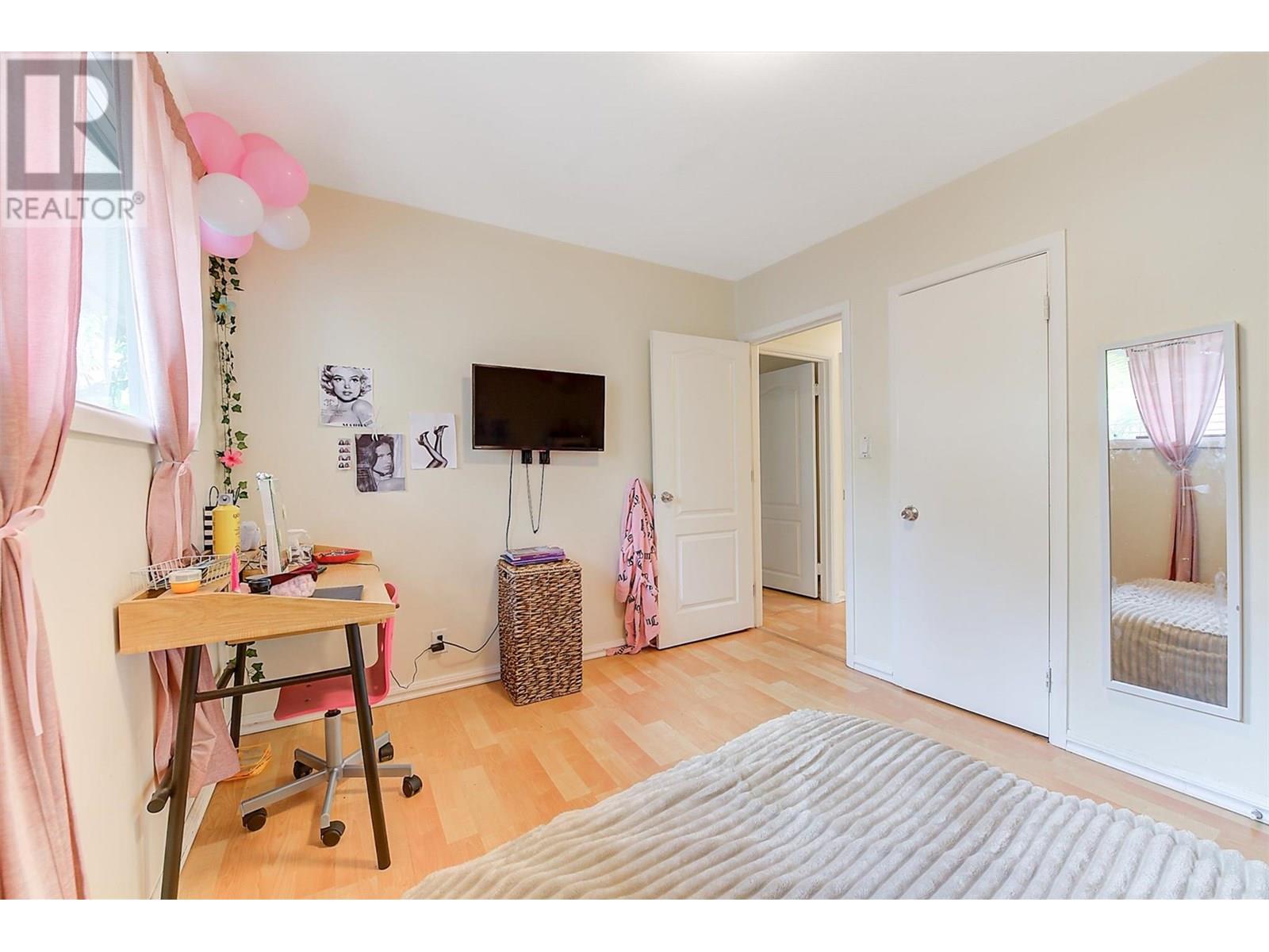  184 Snowsell Street North, Kelowna