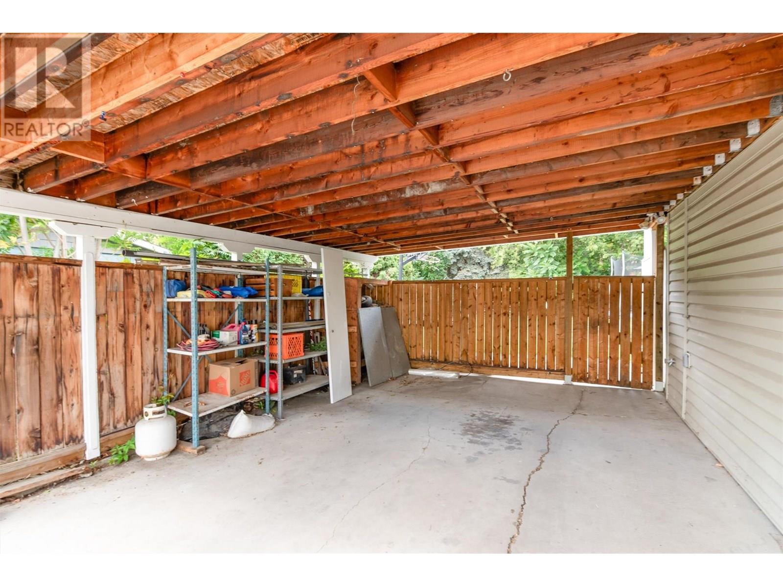  184 Snowsell Street North, Kelowna
