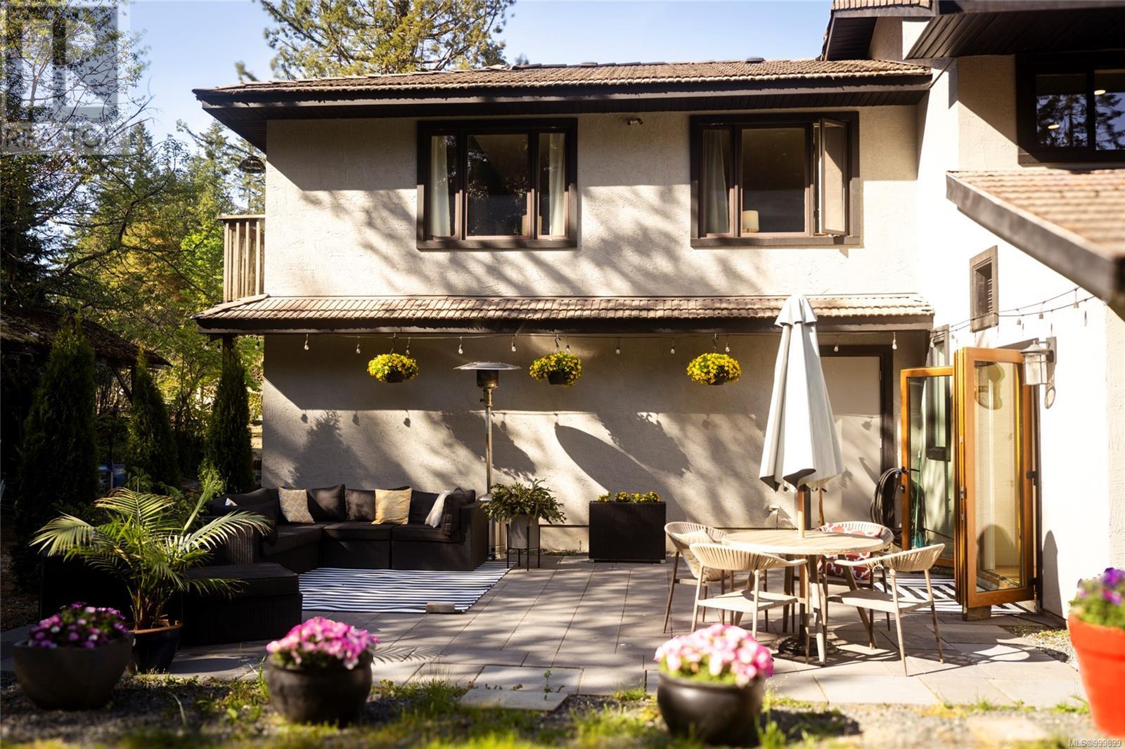 6866 Doumont Rd, Nanaimo