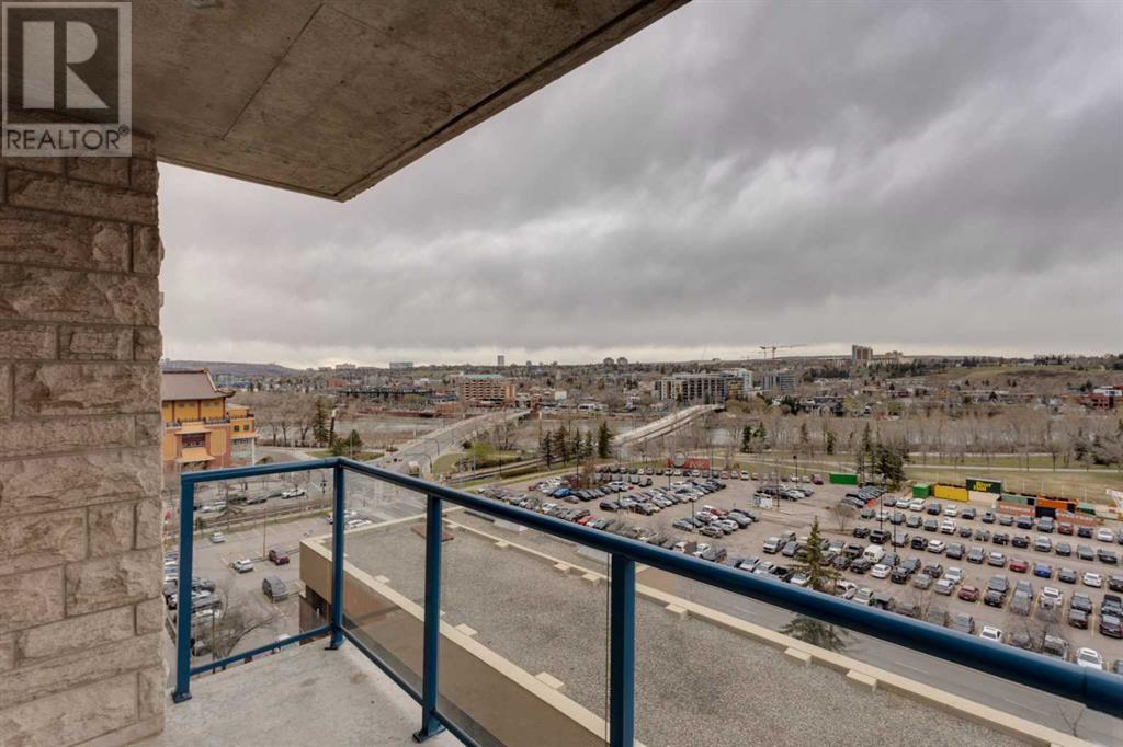 Single Family House for Sale in    Avenue SW Downtown Commercial Core Calgary 