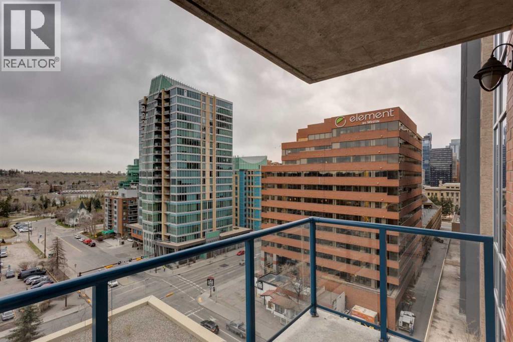 Single Family House for Sale in    Avenue SW Downtown Commercial Core Calgary 