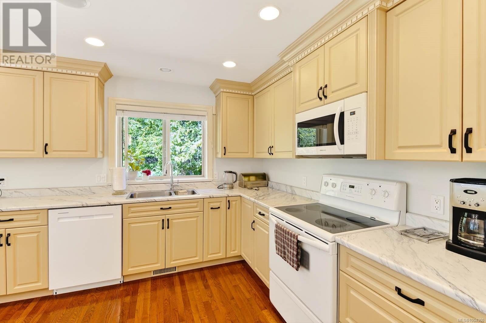 4256 Ravenhill Ave, Port Alberni