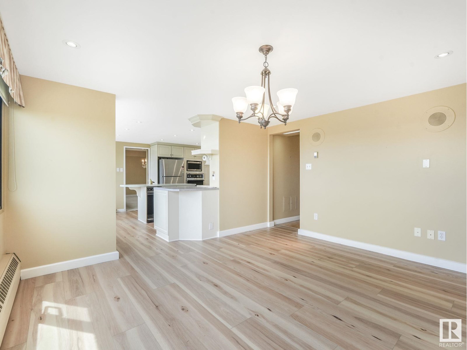 Photo 31 of 1902 9929 Saskatchewan Dr Nw, Edmonton AB