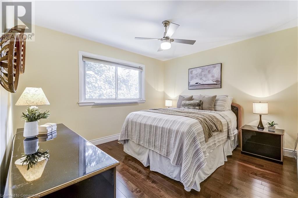 Photo 24 of 1216 De Quincy Crescent, Burlington ON
