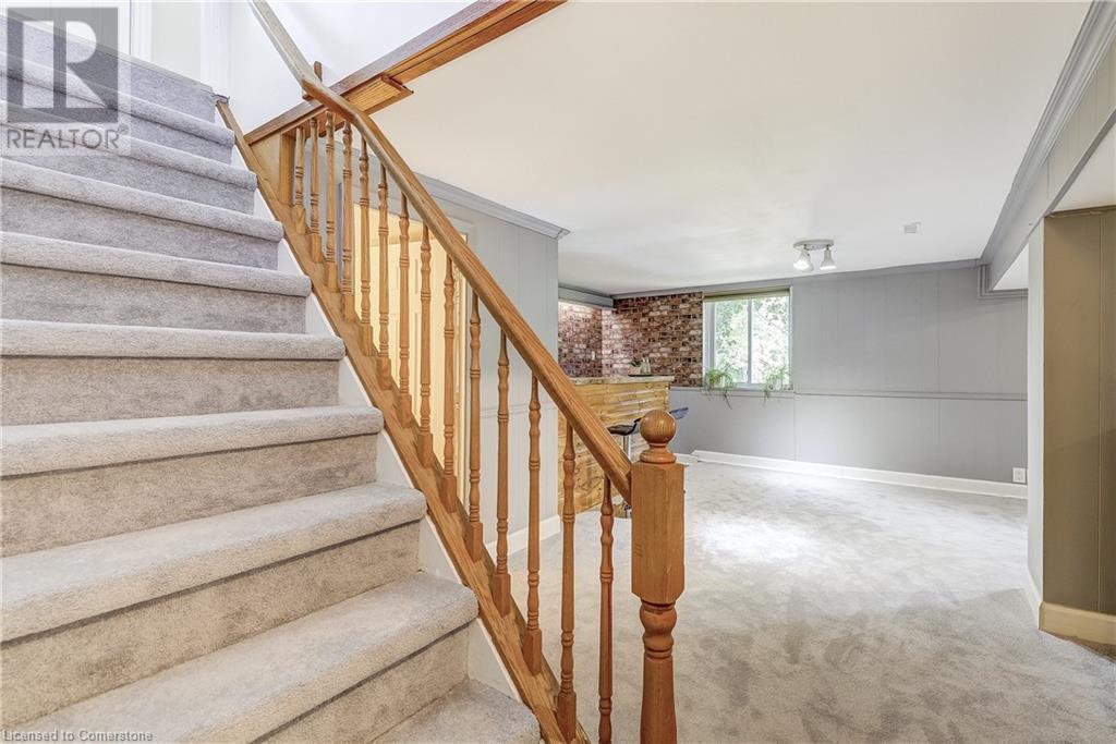 Photo 29 of 1216 De Quincy Crescent, Burlington ON