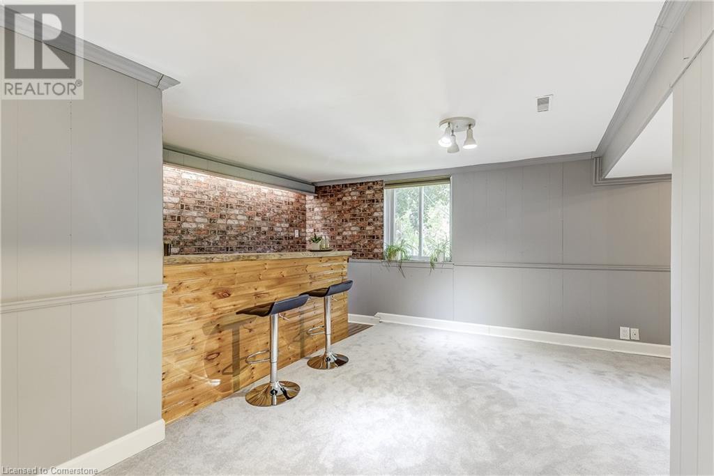 Photo 30 of 1216 De Quincy Crescent, Burlington ON