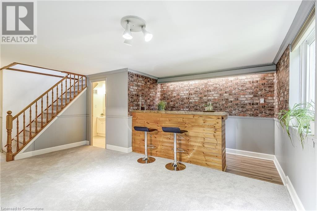 Photo 31 of 1216 De Quincy Crescent, Burlington ON
