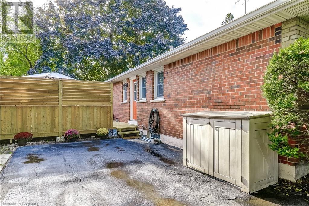 Photo 39 of 1216 De Quincy Crescent, Burlington ON