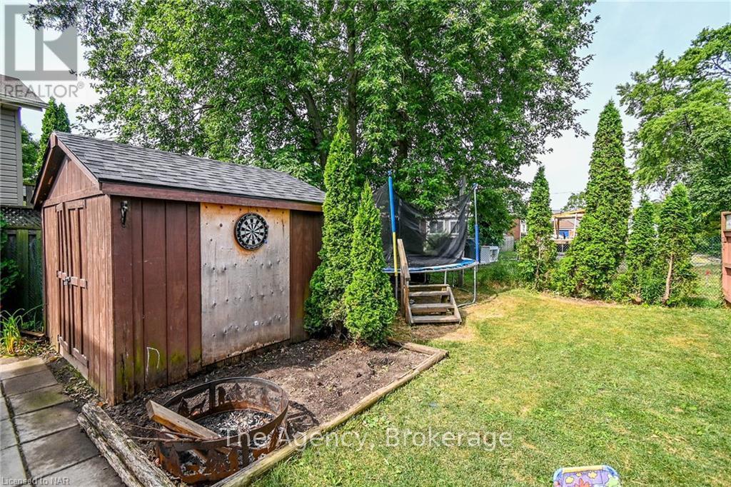 Photo 5 of 17 Wilton Avenue, Welland ON