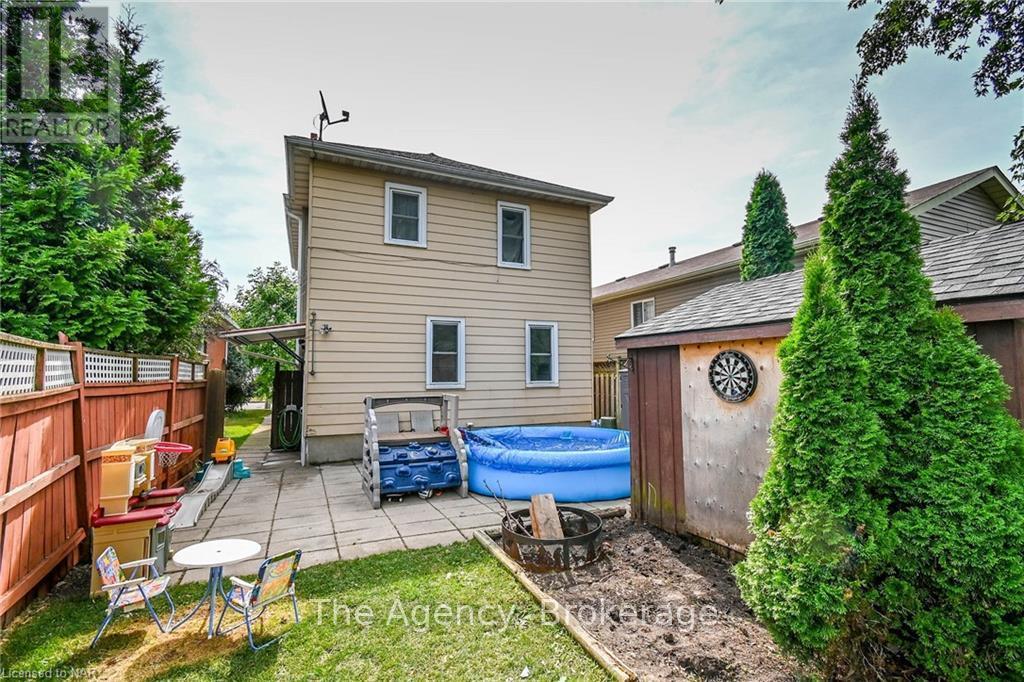 Photo 15 of 17 Wilton Avenue, Welland ON