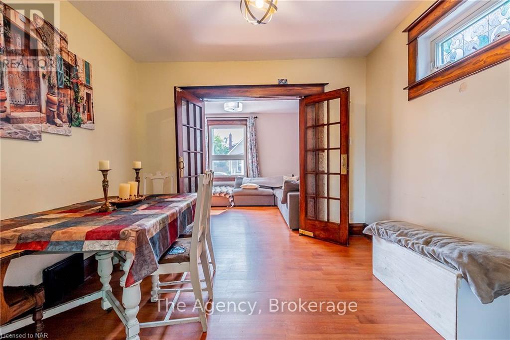 Photo 31 of 17 Wilton Avenue, Welland ON