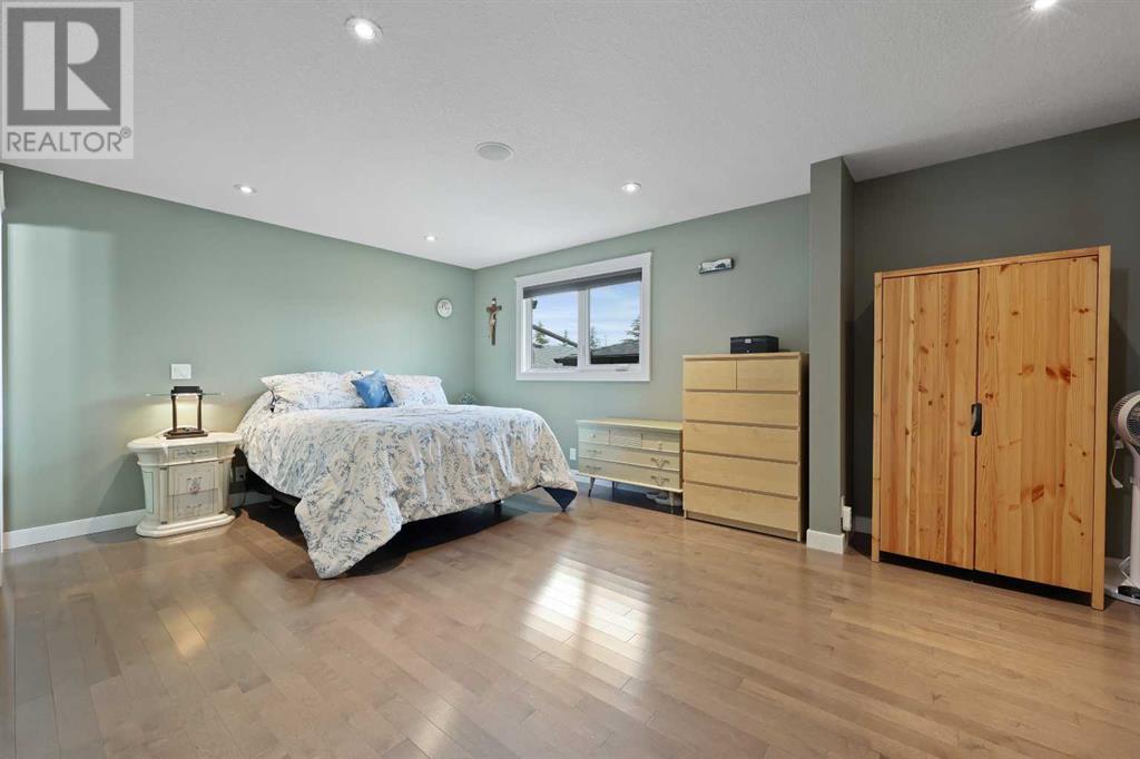 Single Family House Bungalow for Sale in  Pinetree Crescent NE Pineridge Calgary 