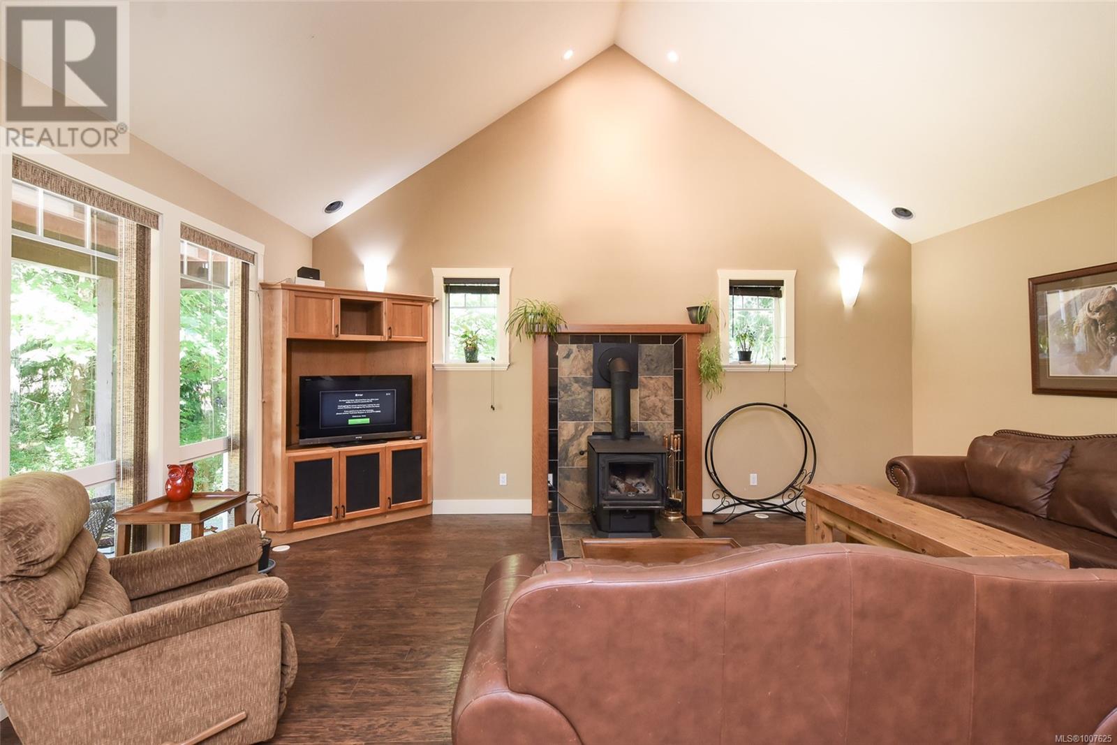 Photo 20 of 3476 3470 Heather Rd, Black Creek BC