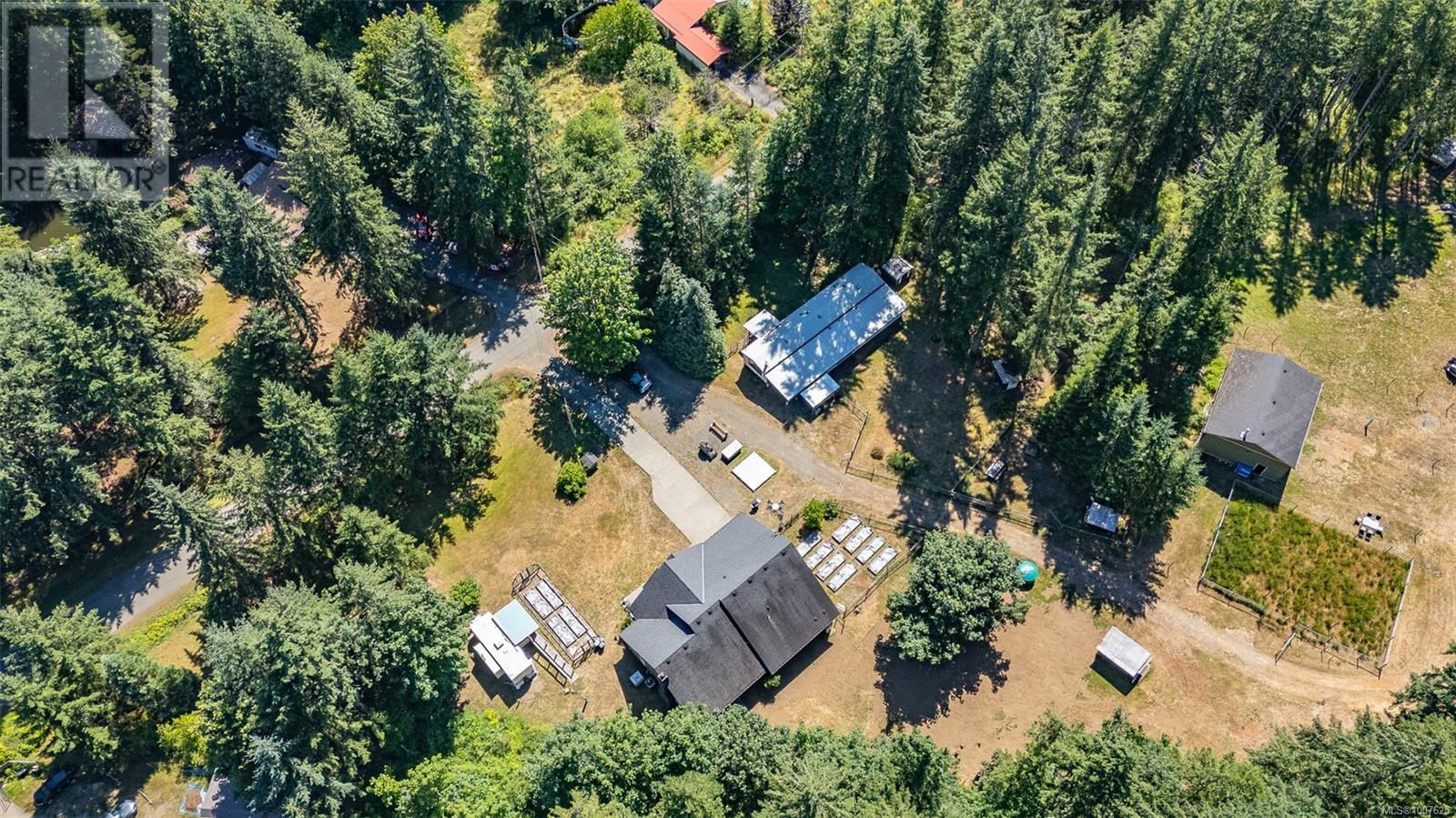 Photo 25 of 3476 3470 Heather Rd, Black Creek BC