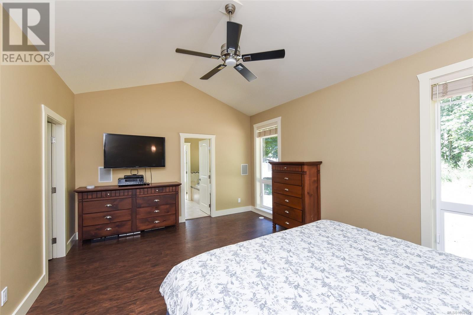 Photo 6 of 3476 3470 Heather Rd, Black Creek BC