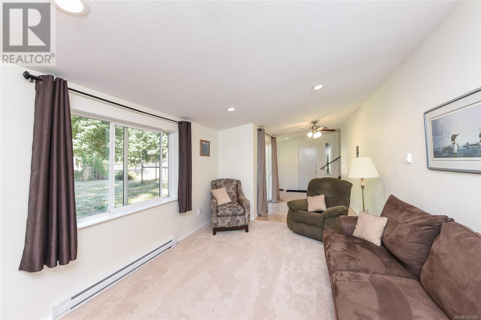 Photo 16 of 3476 3470 Heather Rd, Black Creek BC