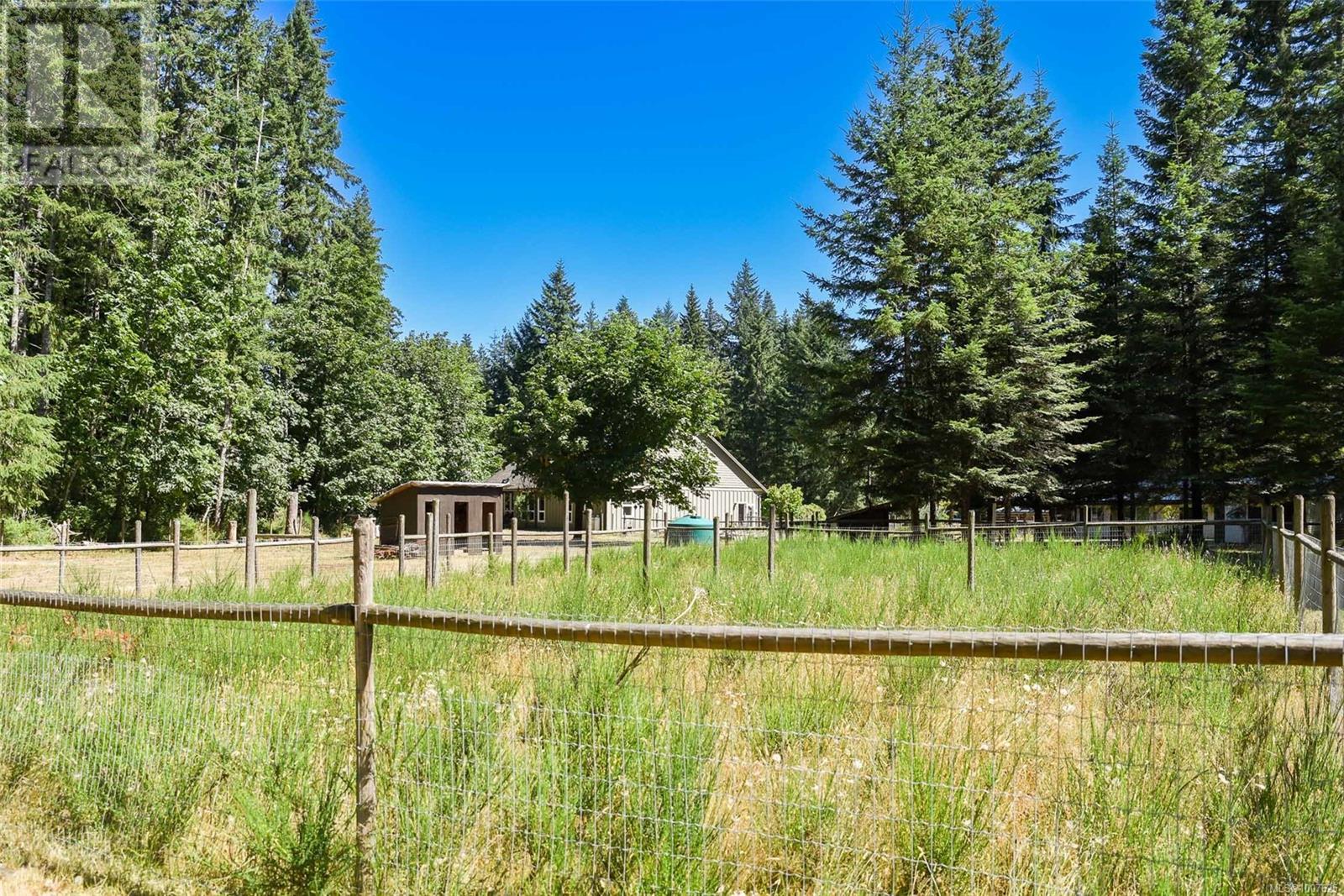 Photo 40 of 3476 3470 Heather Rd, Black Creek BC