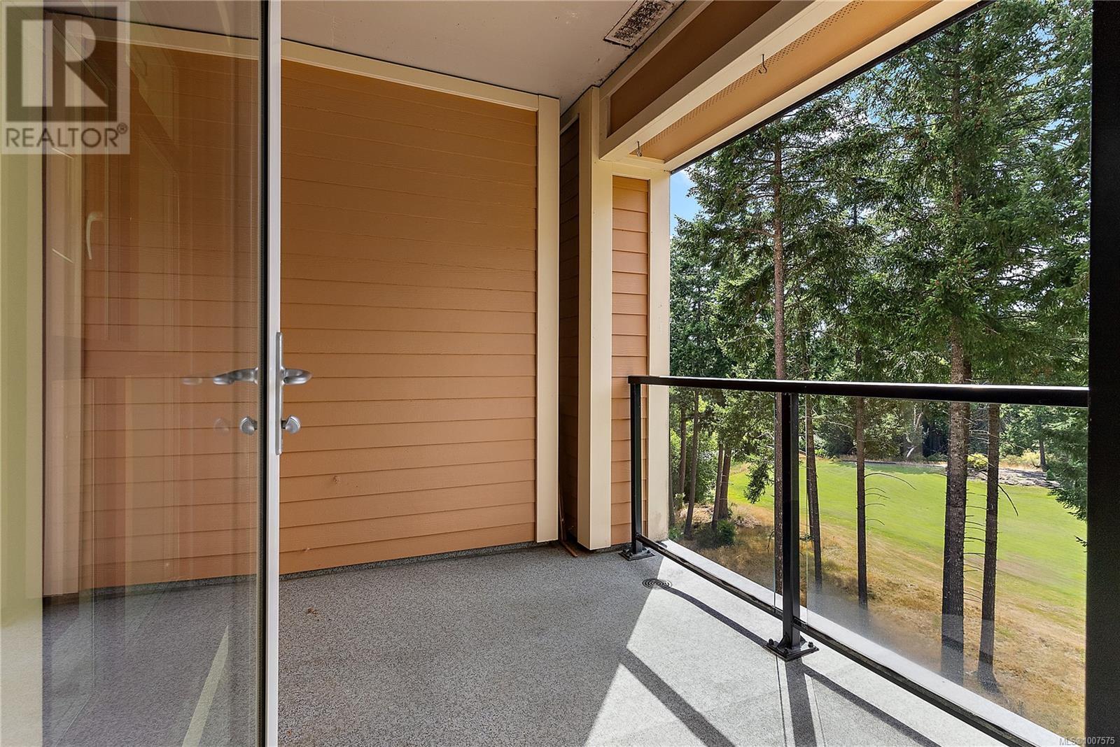Photo 13 of 419 1400 Lynburne Pl, Langford BC