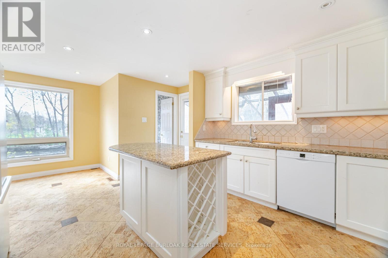 Photo 44 of 204 Arichat Road, Oakville ON