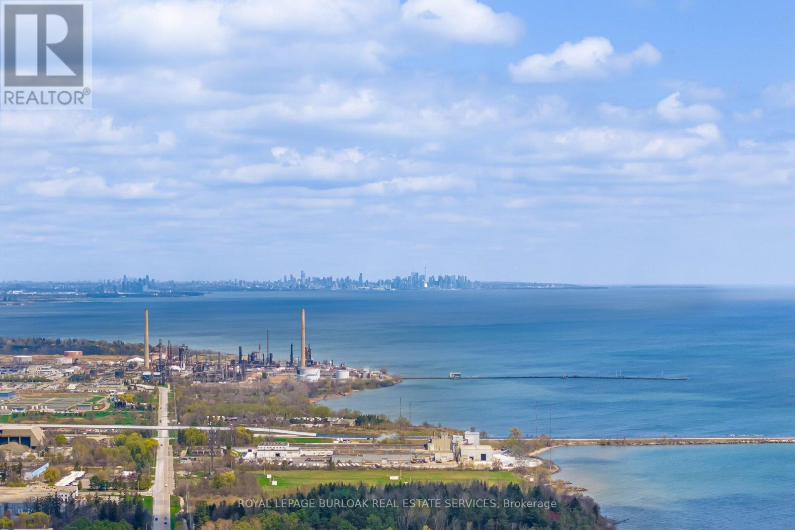 Photo 1 of 204 Arichat Road, Oakville ON
