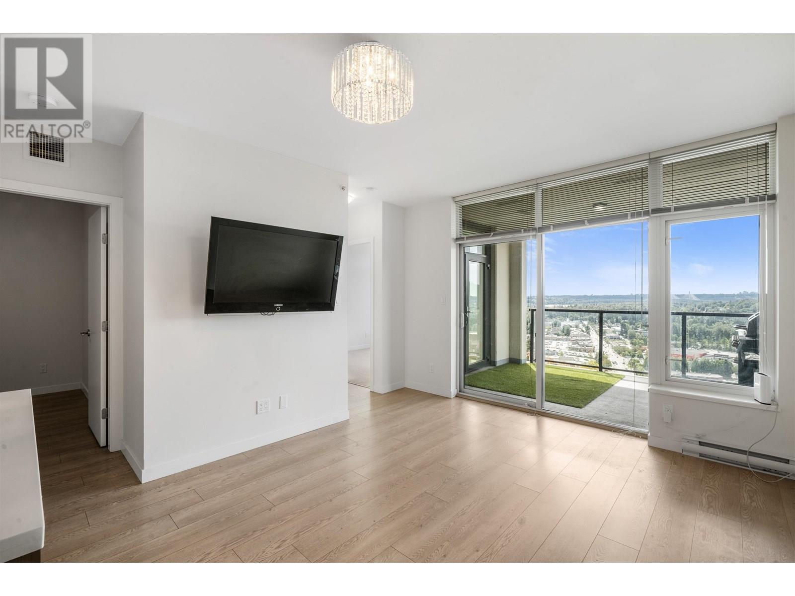 Photo 3 of 3205 3080 Lincoln Avenue, Coquitlam BC
