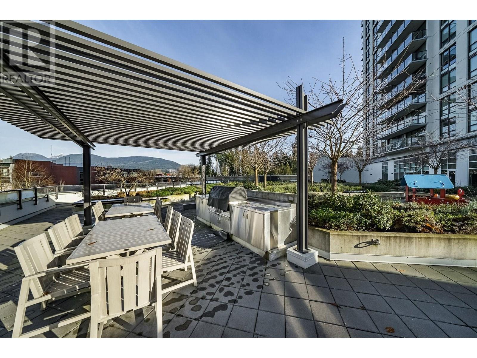 Photo 32 of 1008 3007 Glen Drive, Coquitlam BC