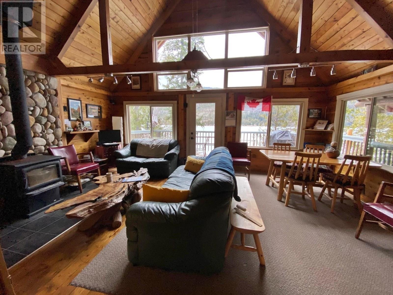 5241 EAST BARRIERE  FSR Road, Barriere