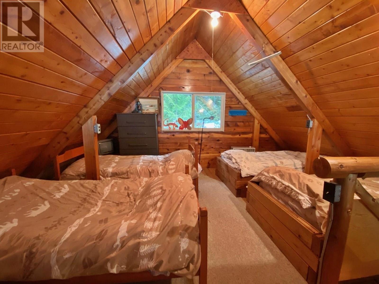 5241 EAST BARRIERE  FSR Road, Barriere
