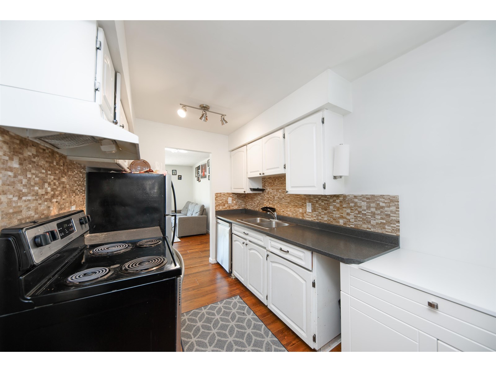 Photo 7 of 5123 203 Street, Langley BC