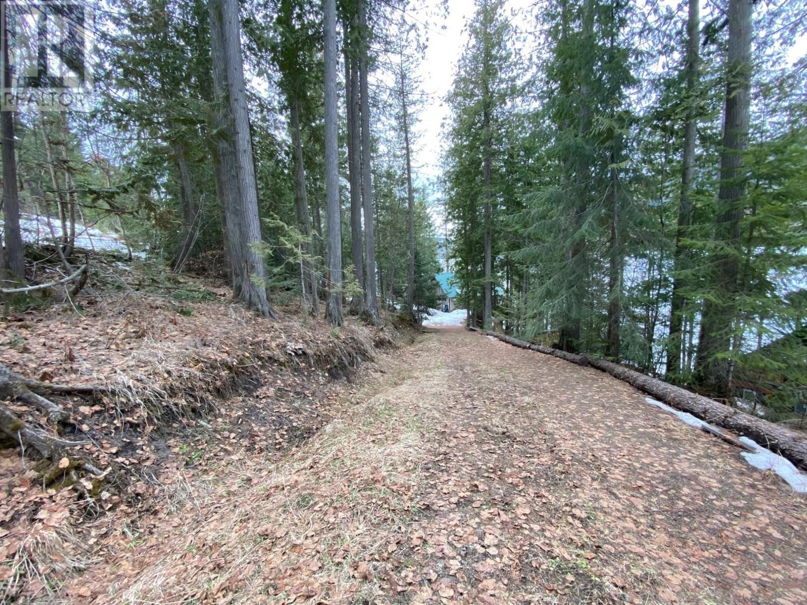 5241 EAST BARRIERE  FSR Road, Barriere
