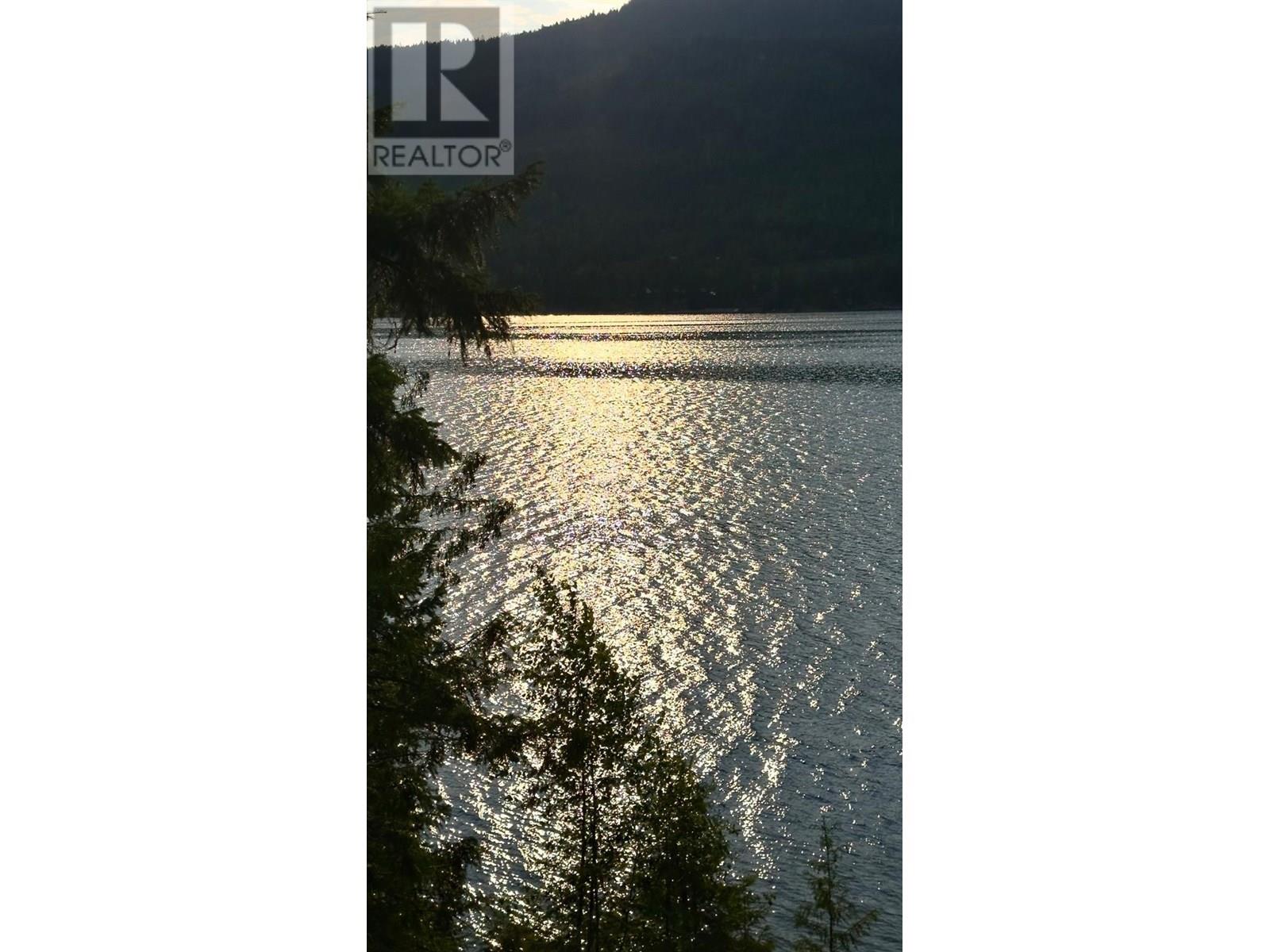 5241 EAST BARRIERE  FSR Road, Barriere