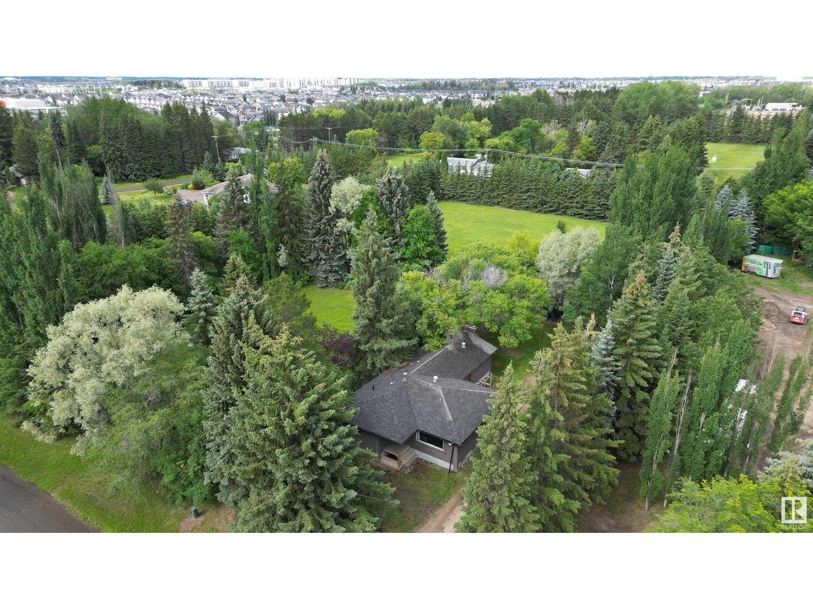 Photo 33 of 9712 209 St Nw, Edmonton AB