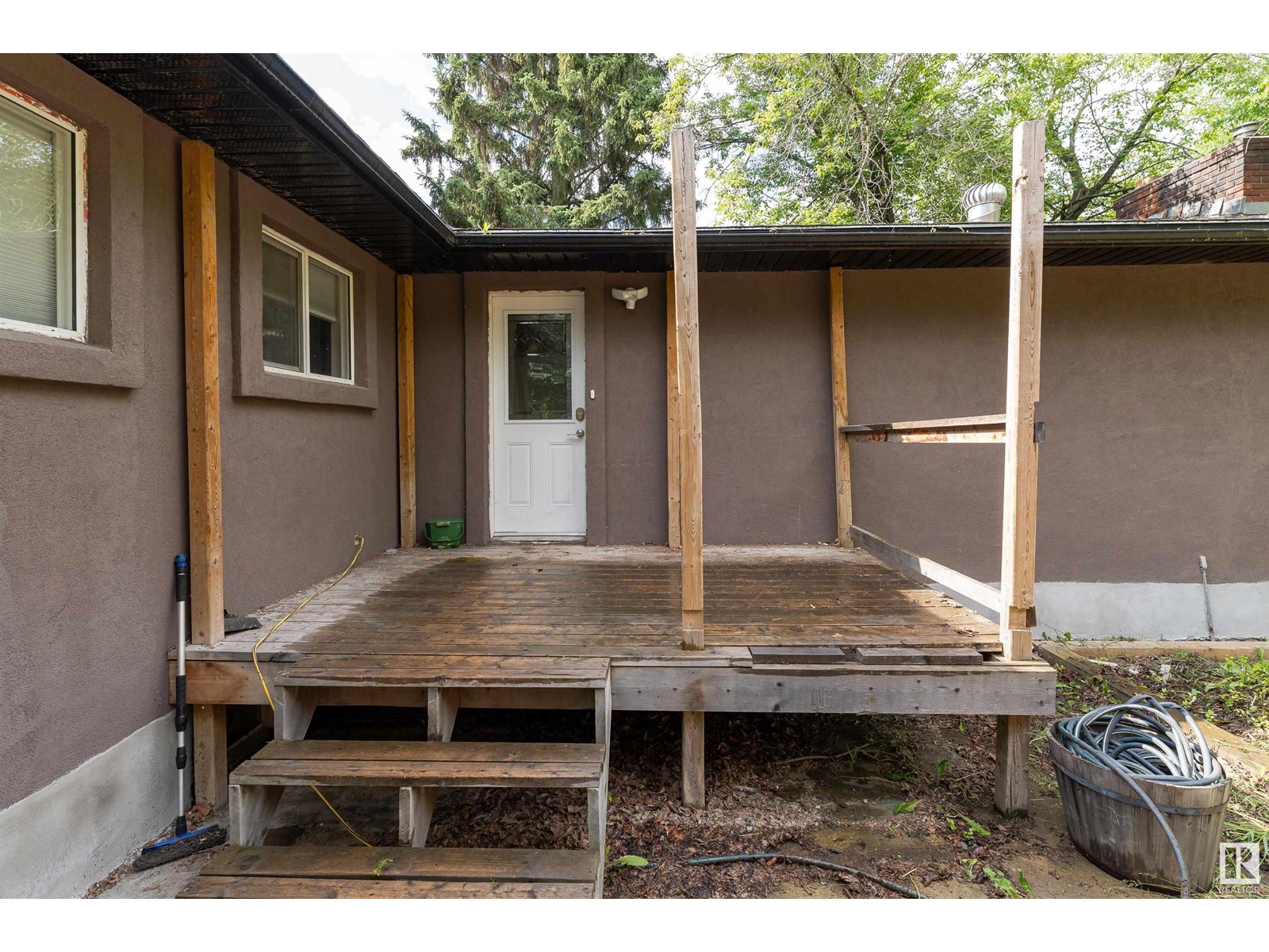 Photo 25 of 9712 209 St Nw, Edmonton AB