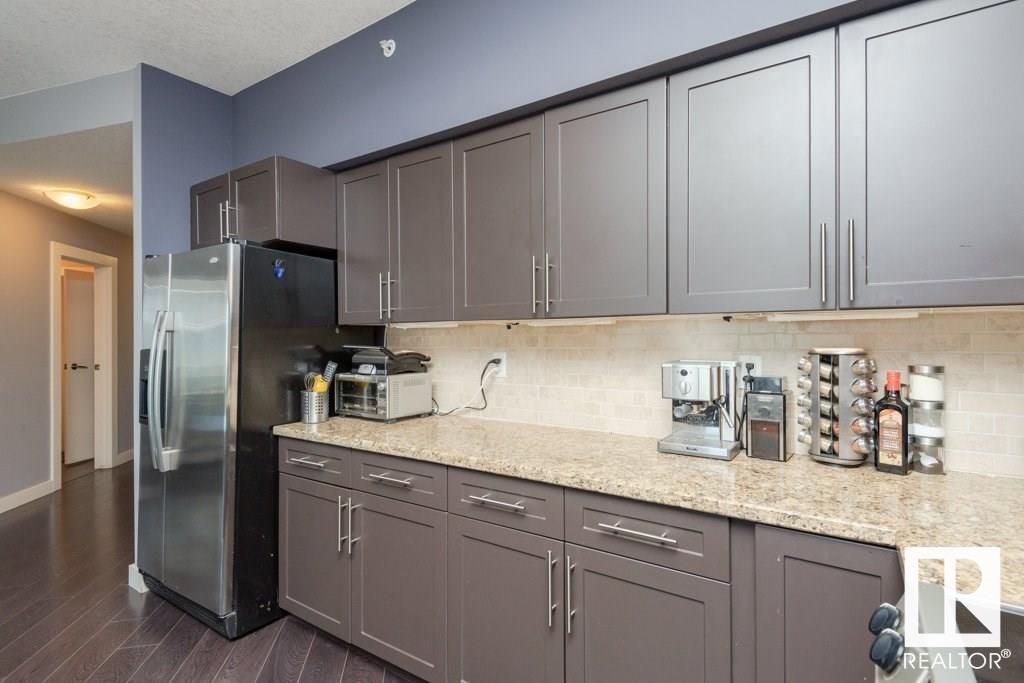 Photo 8 of 2401 10136 104 St Nw, Edmonton AB
