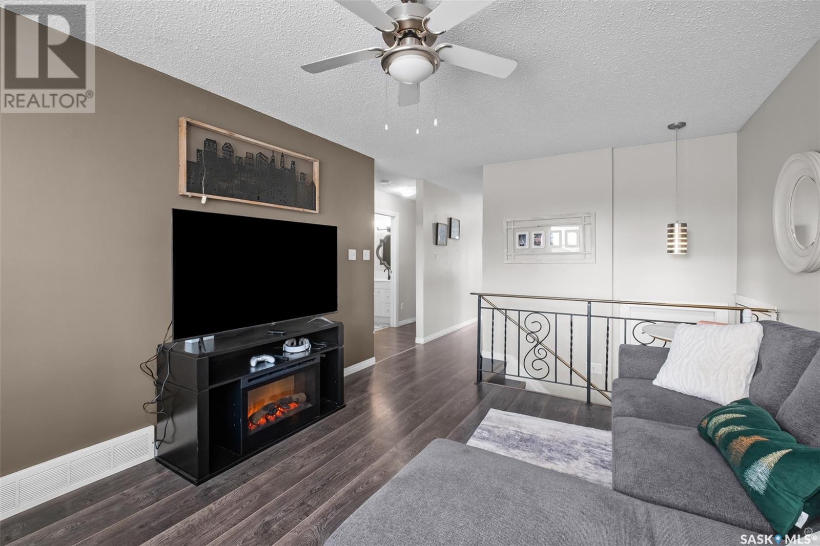 Photo 4 of 1501 Mcintosh Drive, Prince Albert SK