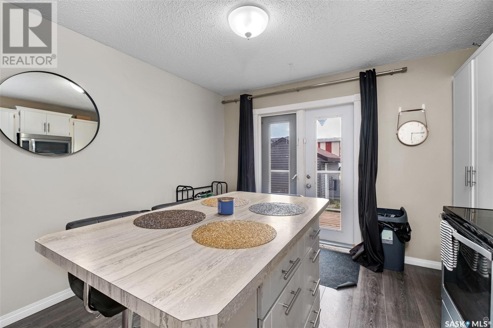 Photo 7 of 1501 Mcintosh Drive, Prince Albert SK