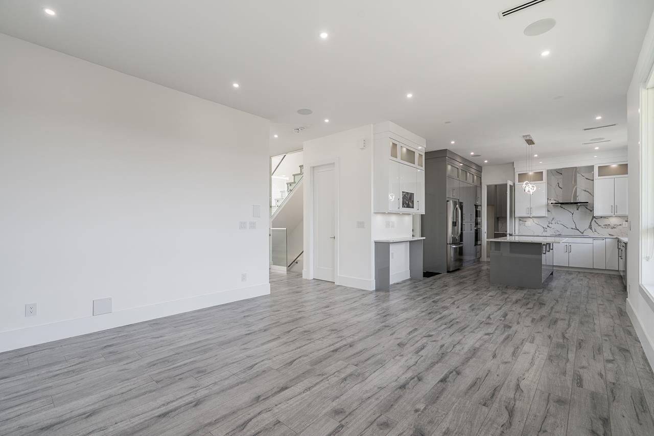 Photo 8 of 15051 63 A Avenue, Surrey BC